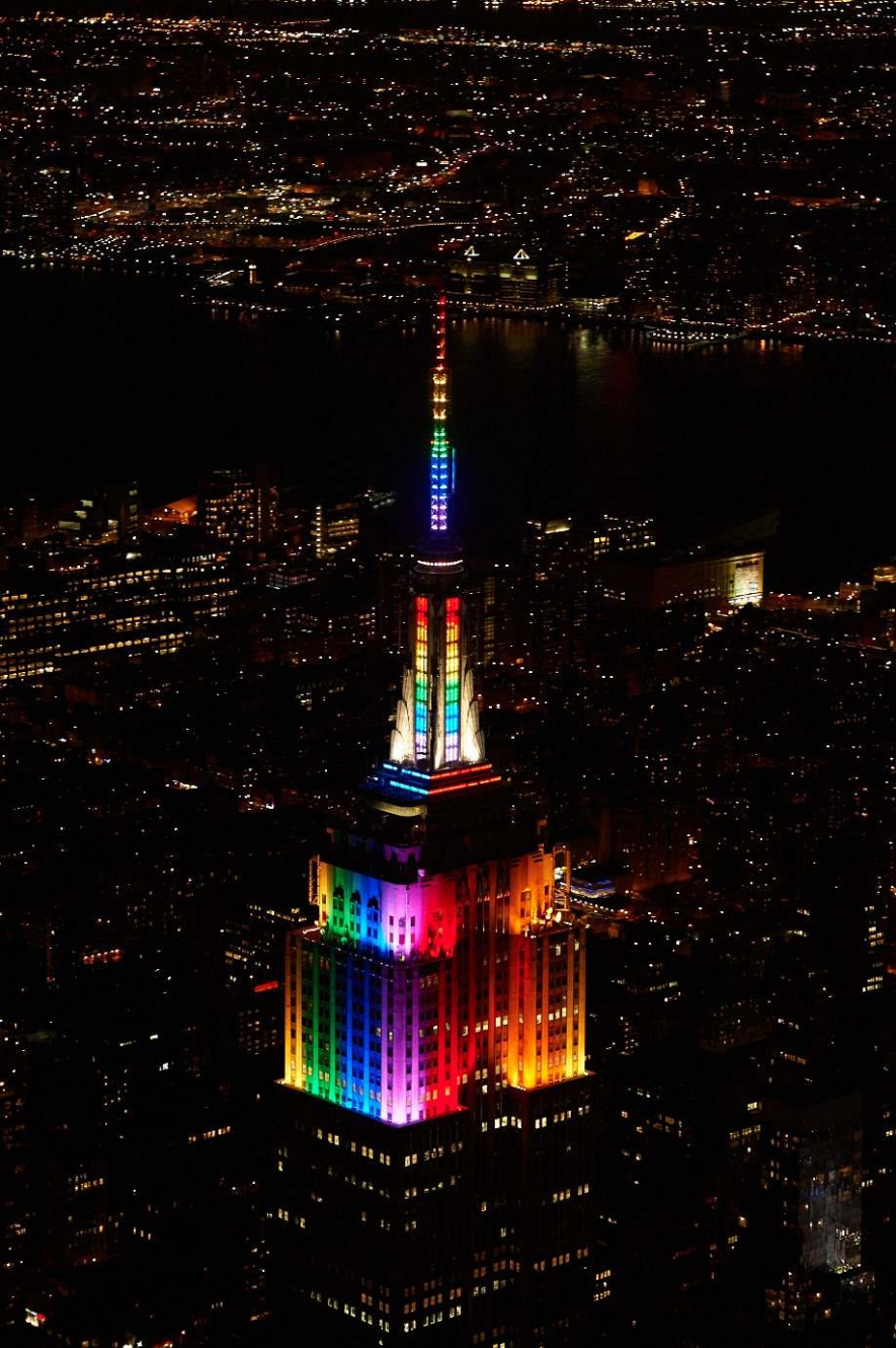 empire state building gay pride colors