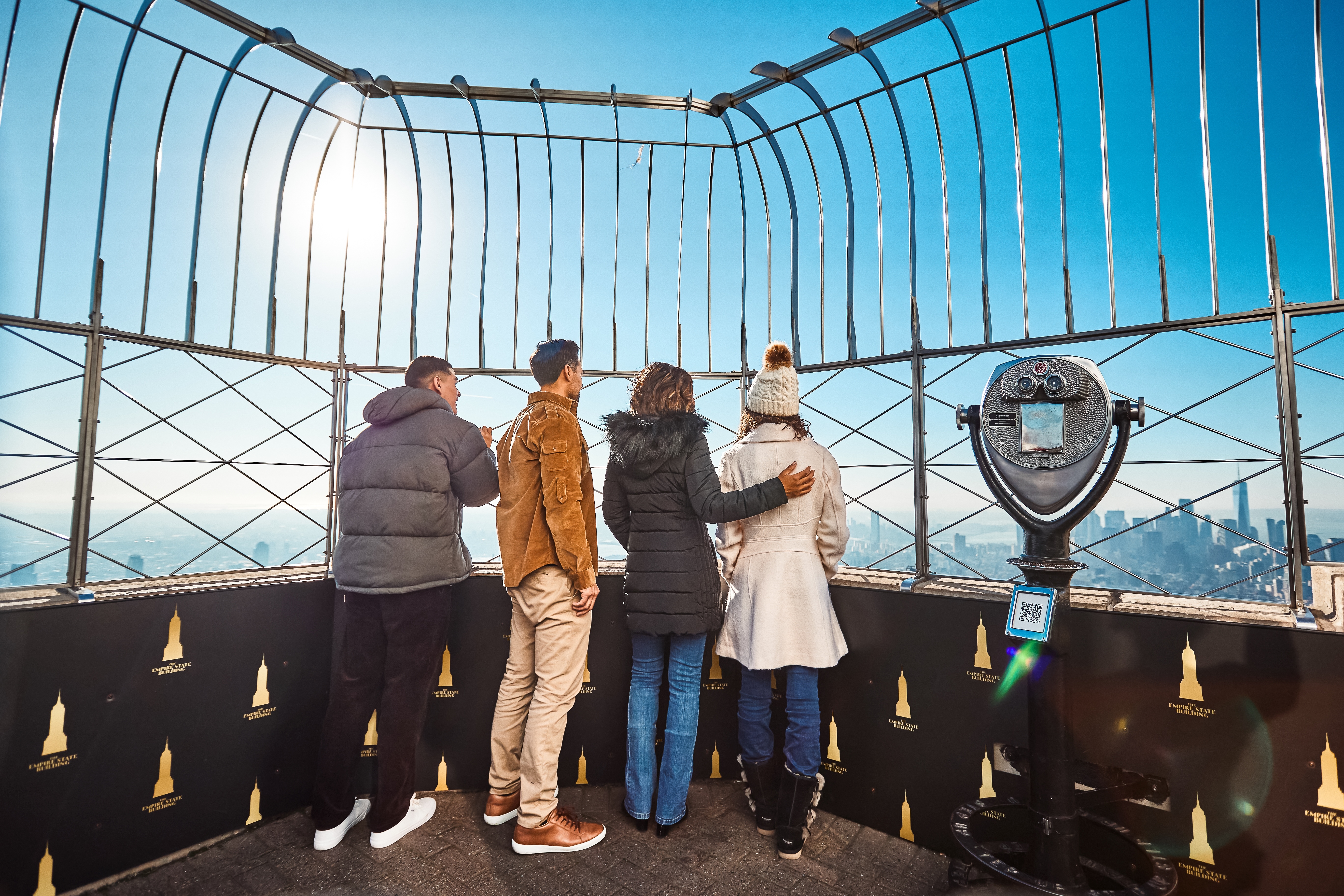 A family on the 86th Floor Observatory
