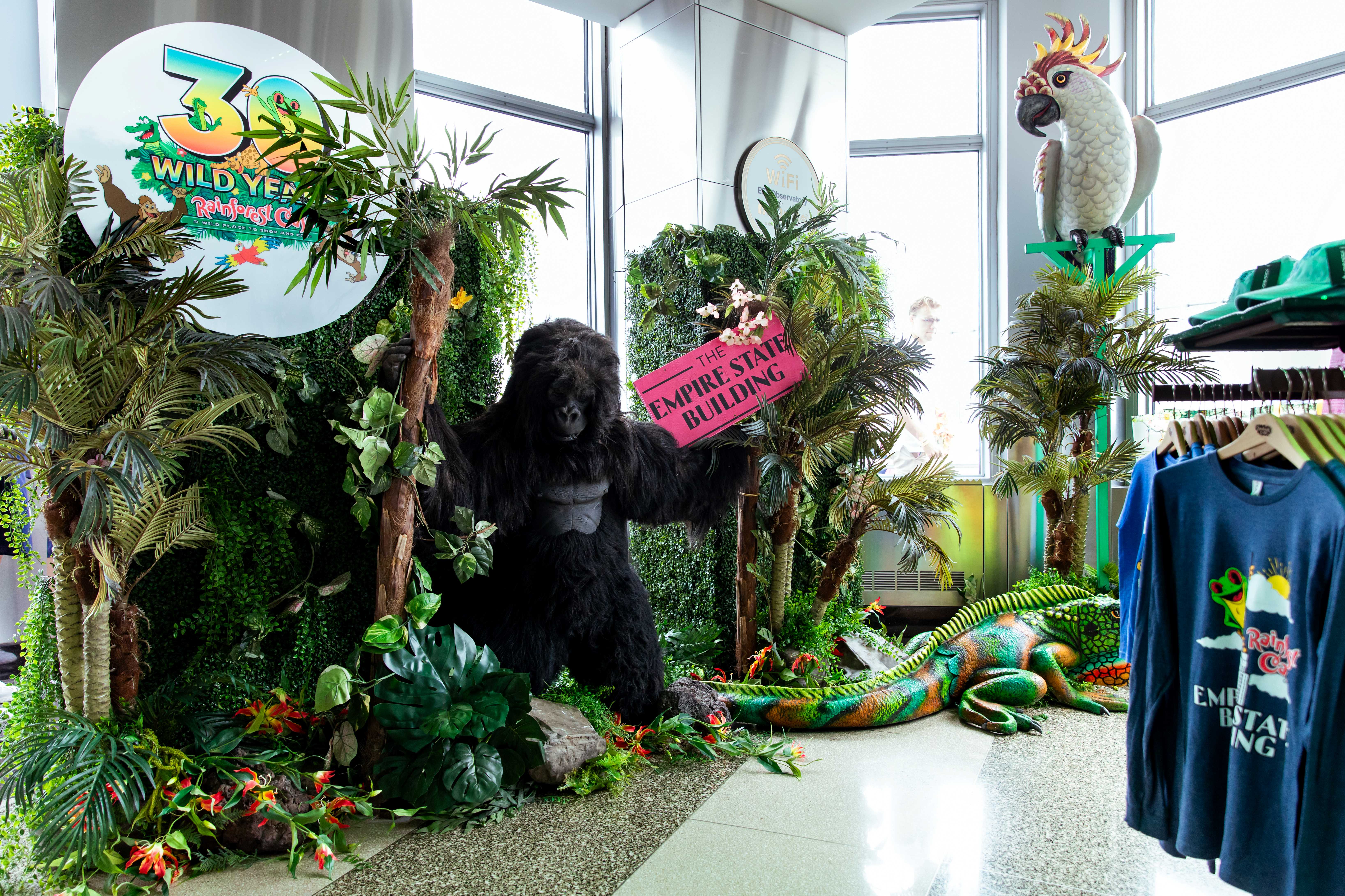 Rainforest Cafe popup at ESB