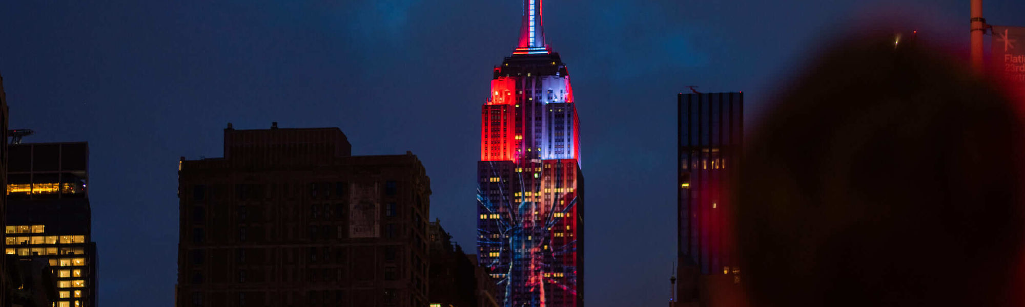 Empire state building strainger things lights 