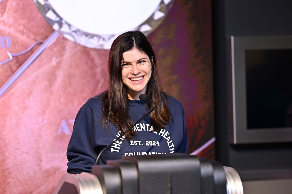 Alexandra Daddario visits ESB