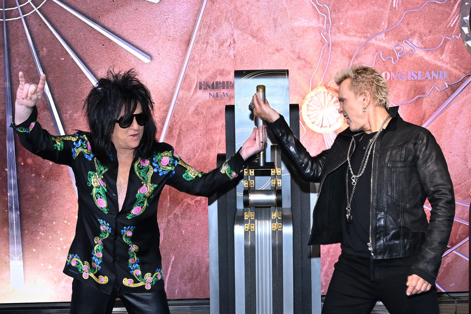 Steve Stevens and Billy Idol flip the switch at ESB