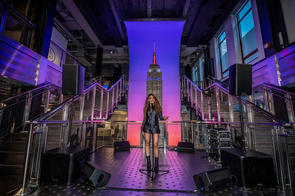 DaniLeigh performs at the ESB Observatory for Hispanic Heritage Month 2022