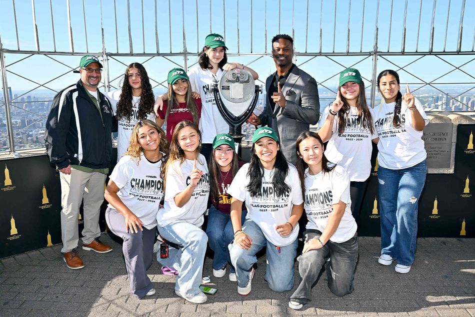 Bart Scott and the team on the 86th Floor Observatory