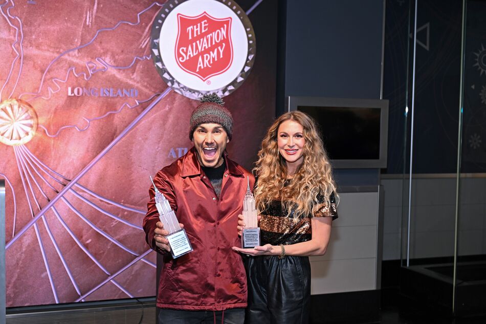 Carlos and Alexa PenaVega with their Empire State Building statues