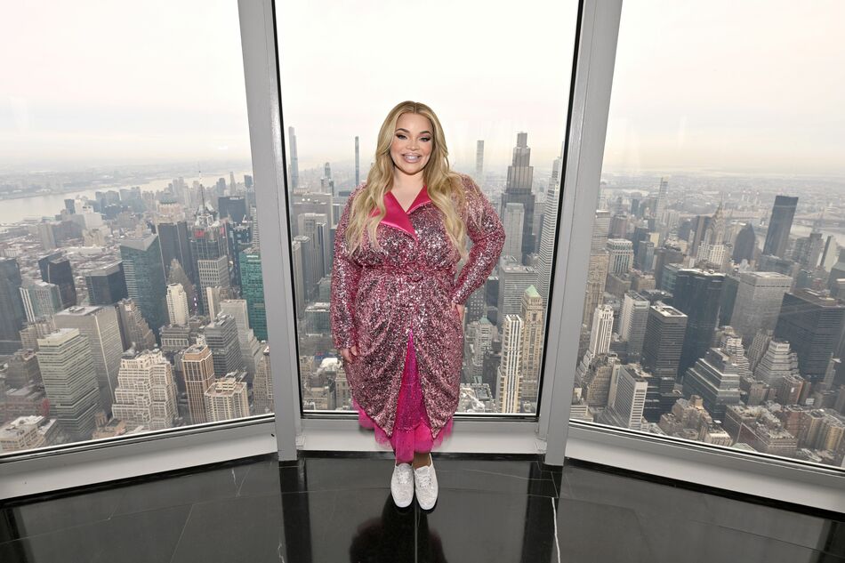 Trisha Paytas on the 102nd Floor Observatory